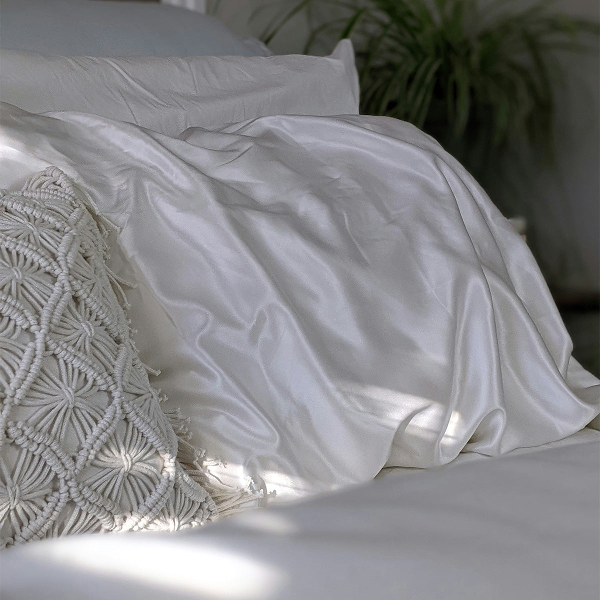 LuxeSilk Dream Pillowcase